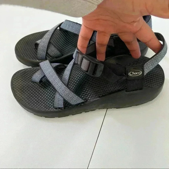Chaco Womens Vibram sole Made In USA Size 10 Strappy Toe-Post Sport Sandals Blue - Picture 2 of 7